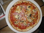 Pizza Prosciutto e Funghi (6,50 Euro)